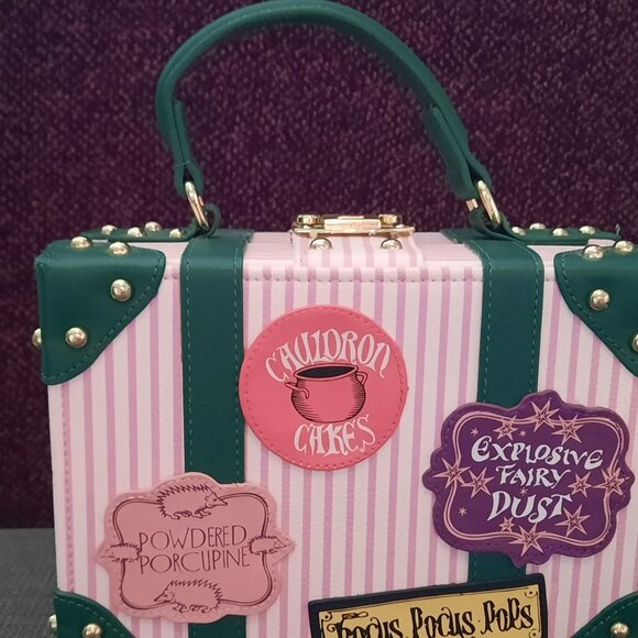 Harry Potter Honeydukes Purse Trunk Crossbody - Picture 2 of 8